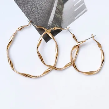 Zlato Barvo Velik Krog Hoop Uhani Za Ženske Zavite Geometrijske Krog Earing Kovinski Nakit Zanke Uhan